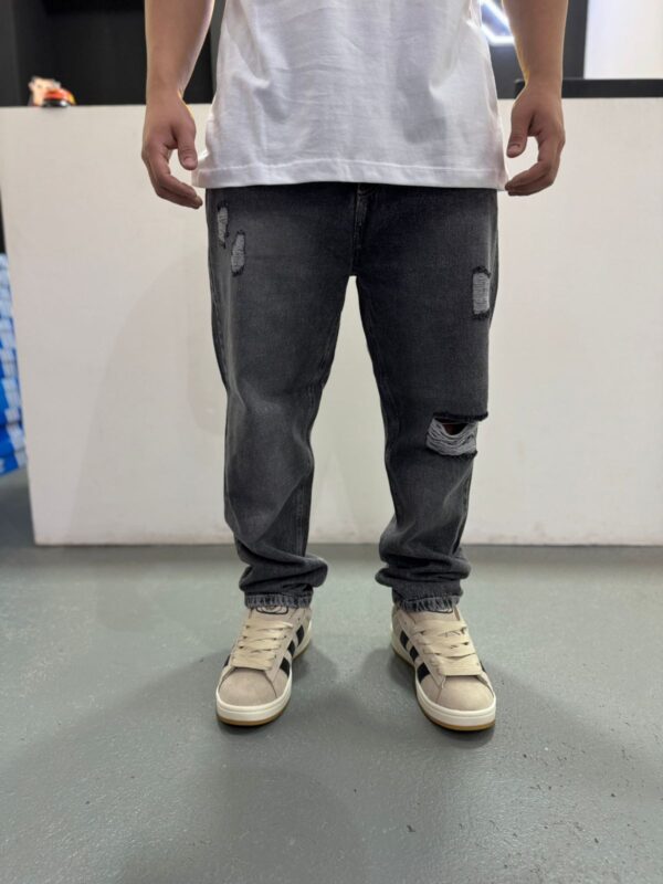 Pantalón Jean "ISAAC" Roto (Tapered Fit)