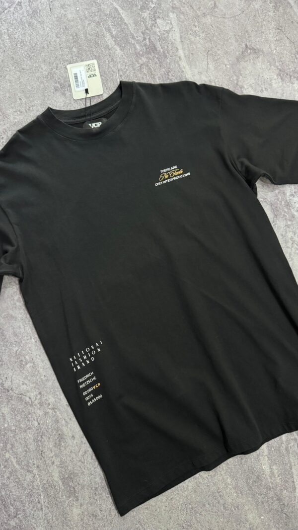 WhatsApp Image 2026-01-06 at 18.28.45 (11) Remera " NO FACTS "