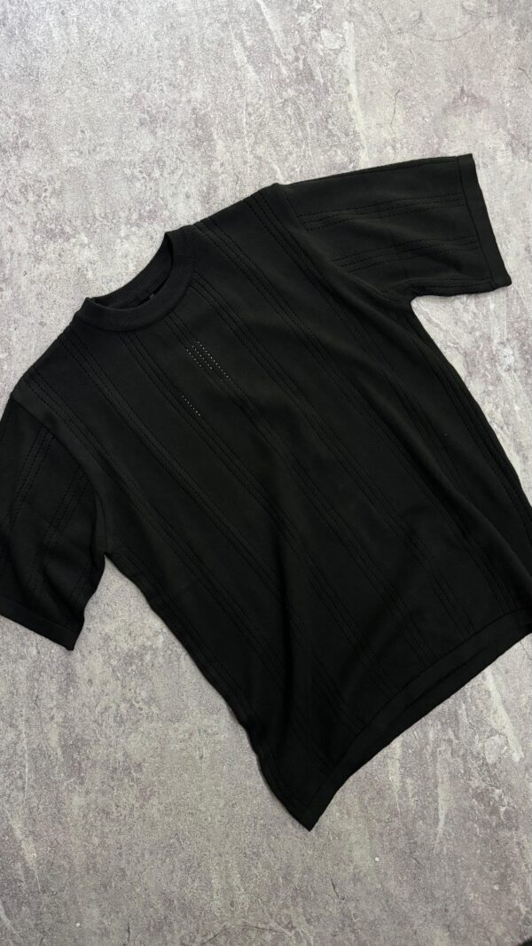 Remera "ESSENTIAL KNIT"
