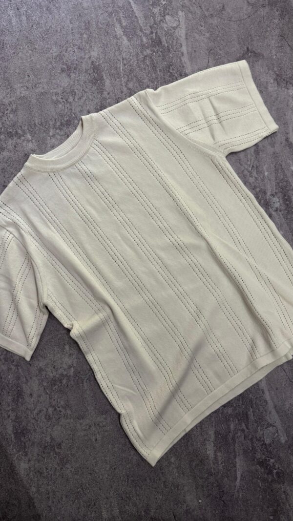 REMERA "ESSENTIAL KNIT"