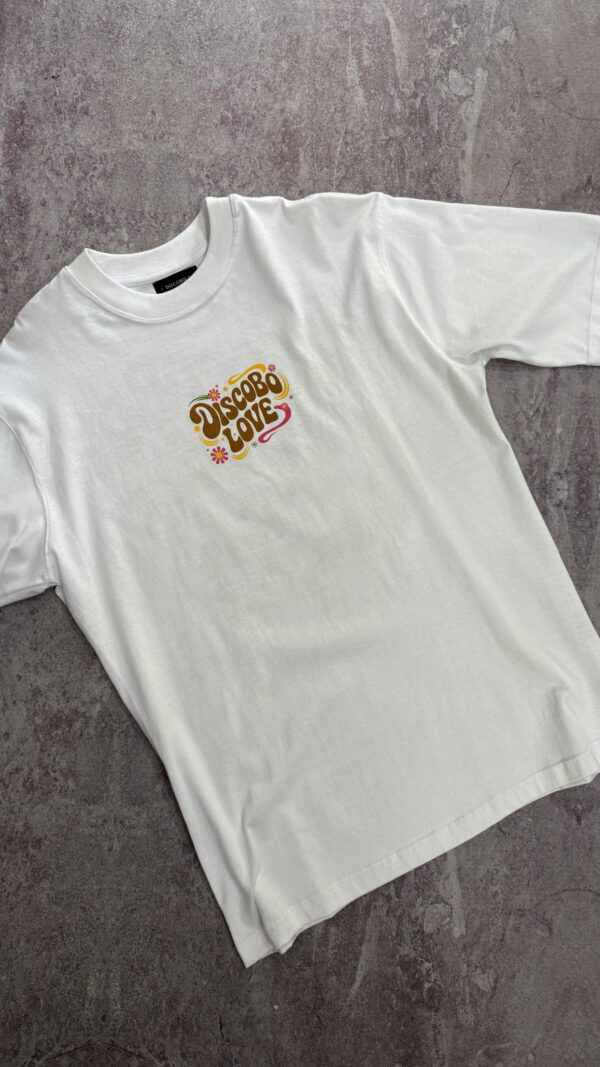 WhatsApp Image 2026-01-06 at 18.28.45 (35) Remera "DiscoboLove"