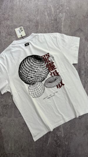 Remera " NEO ORBIT "