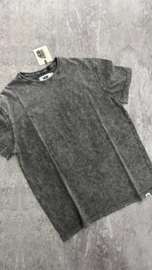 WhatsApp Image 2026-01-06 at 18.28.45 (47) Remera "BASIC WASHED"