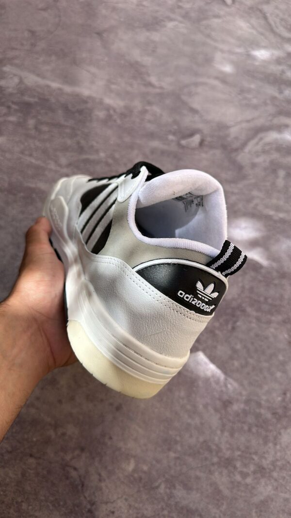 ZAPATILLAS ADI2000x