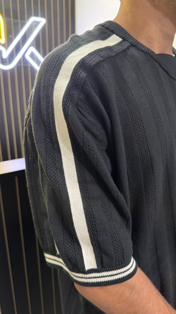 REMERA " TEJIDA CONCEPT BLACK "